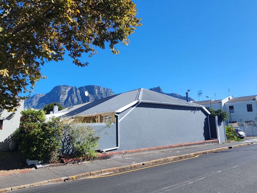 2 Bedroom Property for Sale in Claremont Western Cape